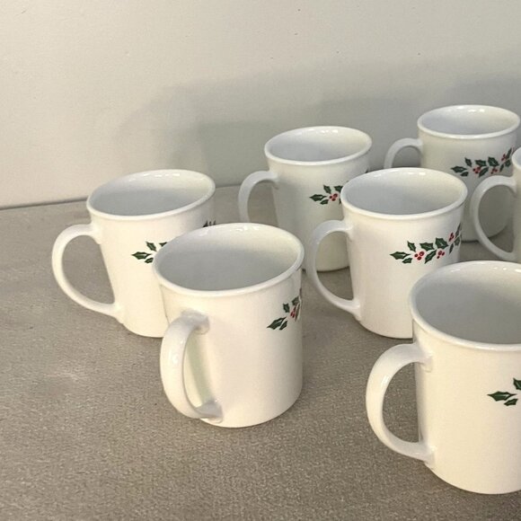 Set of 8 Christmas Holly Days Corelle by Corning Mugs - Picture 4 of 5